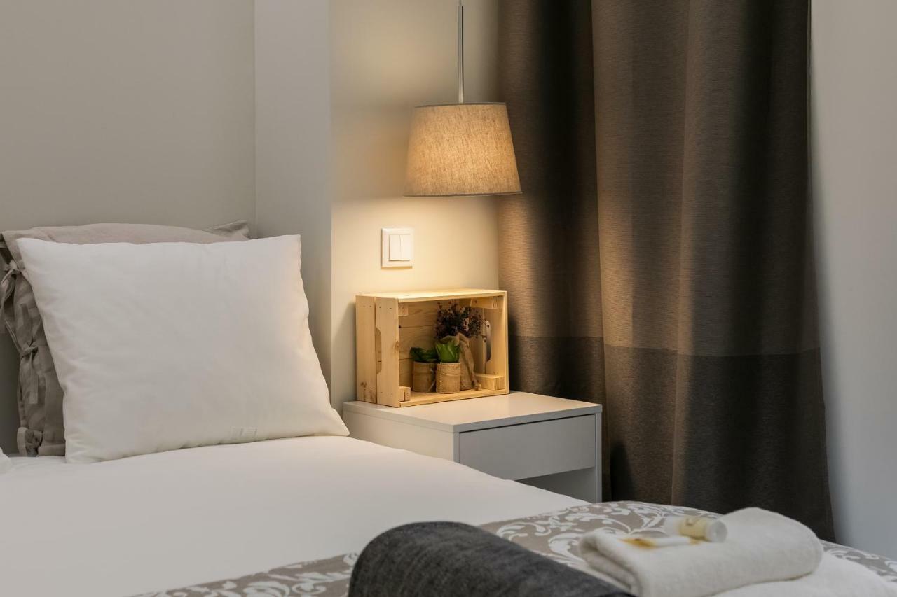 Oportments - Oliveiras Apartment Порто Екстериор снимка